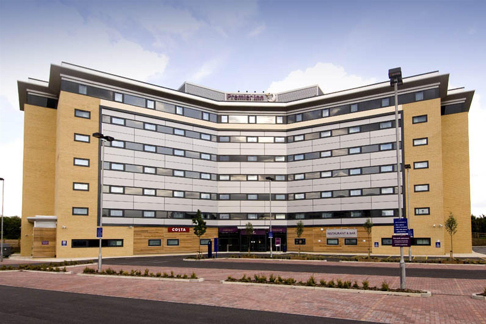 Premier Inn Manchester Airport Runger Lane North Hale  Exteriér fotografie