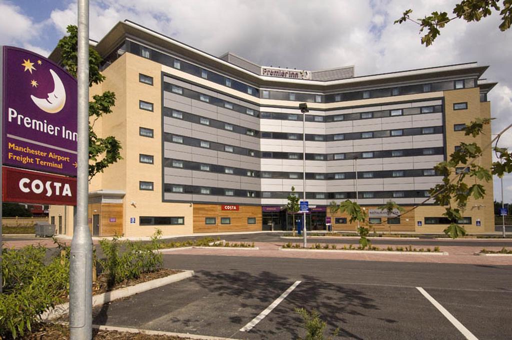 Premier Inn Manchester Airport Runger Lane North Hale  Exteriér fotografie